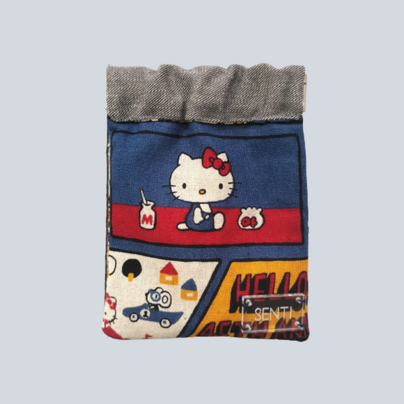Comic Hello Kitty Snap Pouch